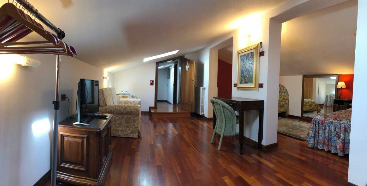 Villa Fior Di Robinia 기아베라 델 몬텔로 외부 사진